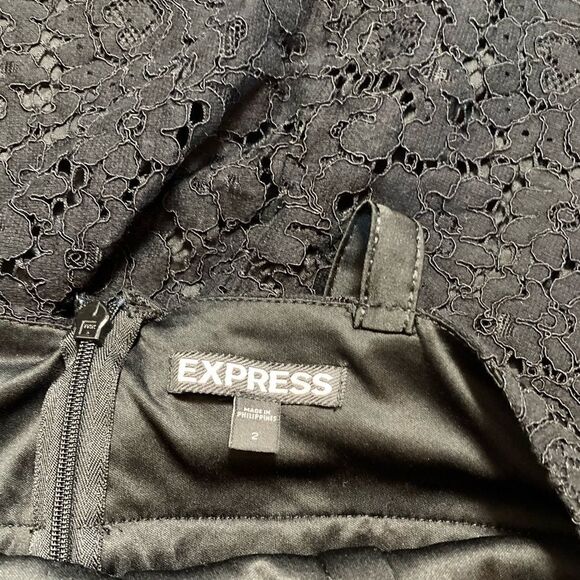 Express black lace piped sleeveless sheath dress - Picture 2 of 9